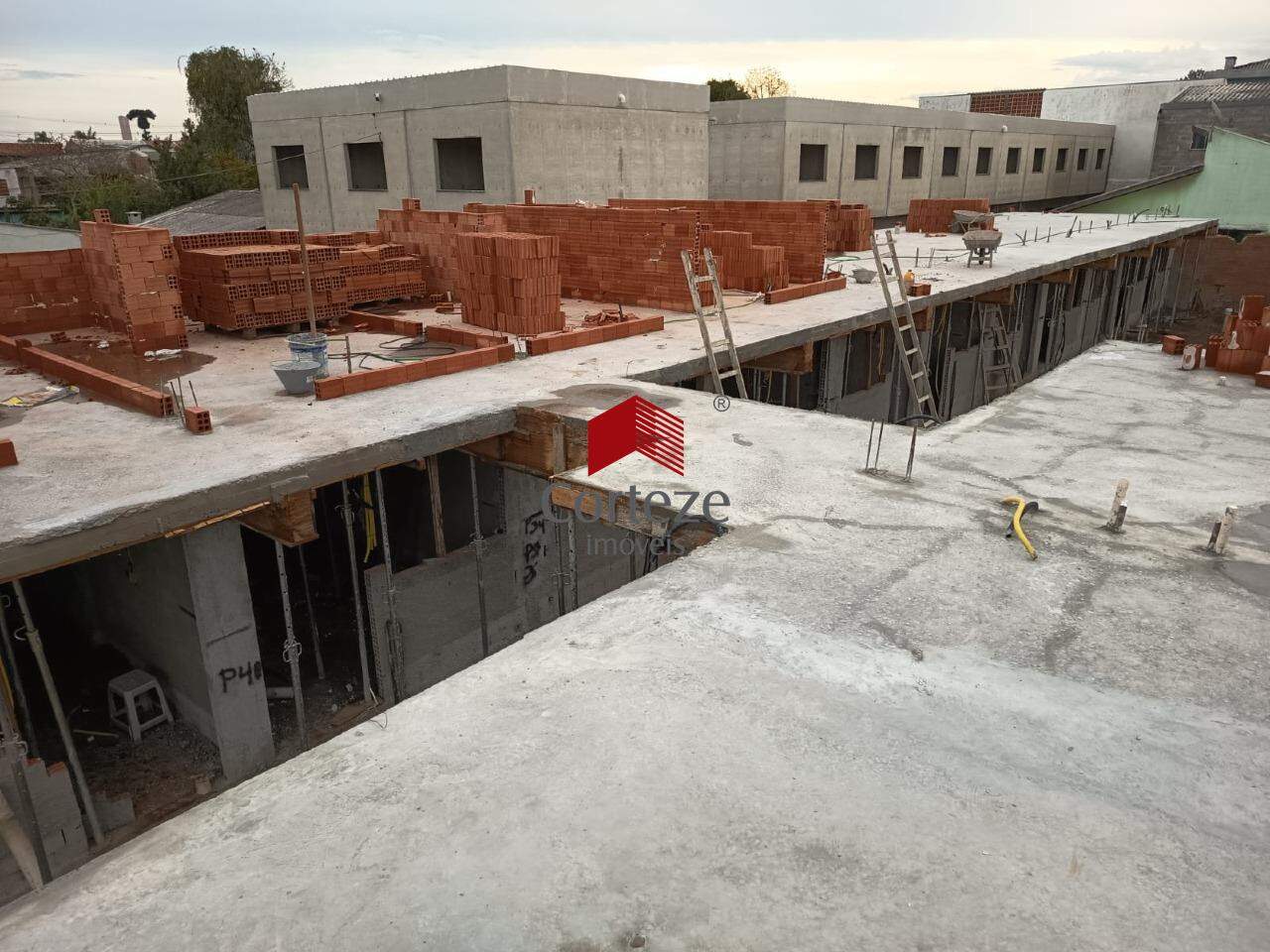 Quitinete para à venda no Cajuru em Curitiba - 21677: 