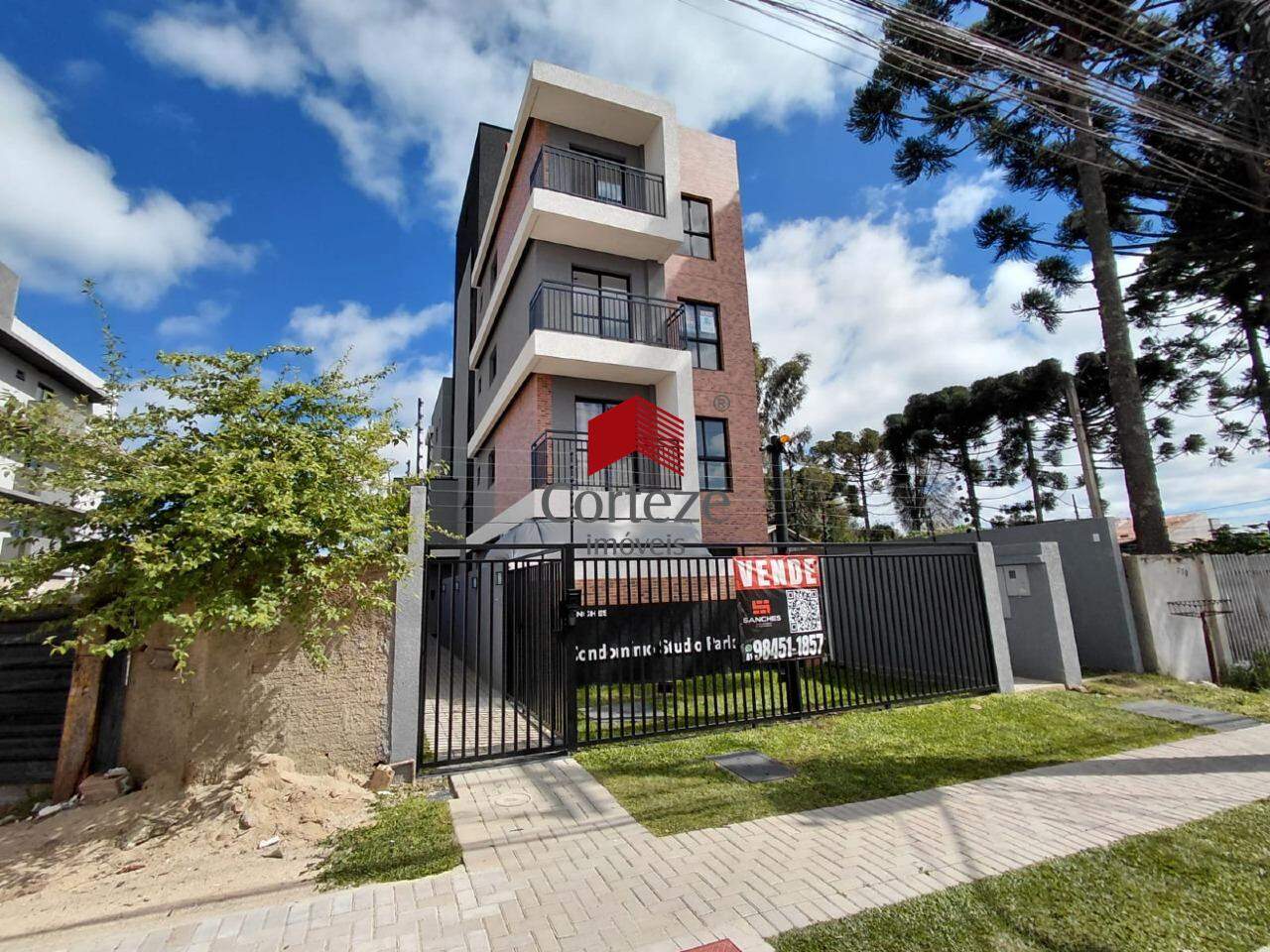 Studio para para aluguel no Novo Mundo em Curitiba - 21693: 