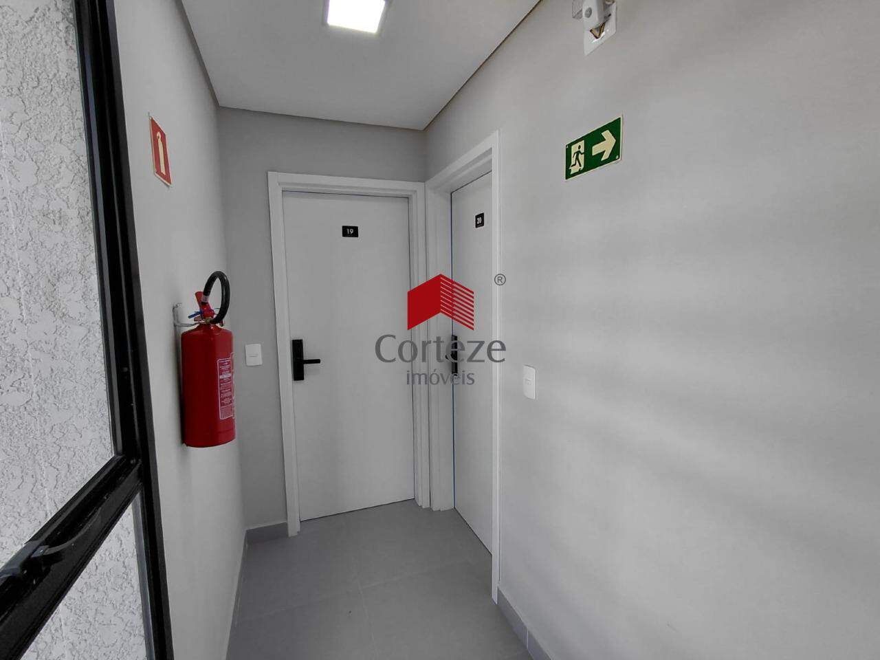 Studio para para aluguel no Novo Mundo em Curitiba - 21693: 