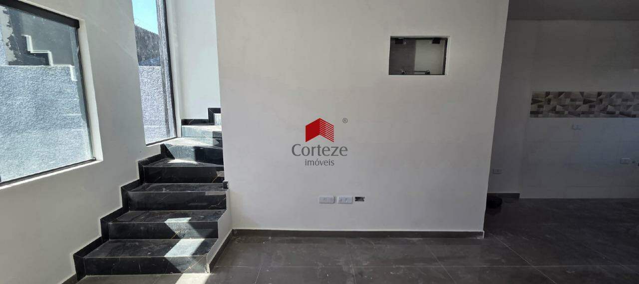 Sobrado para à venda no Sítio Cercado em Curitiba - 21699: 