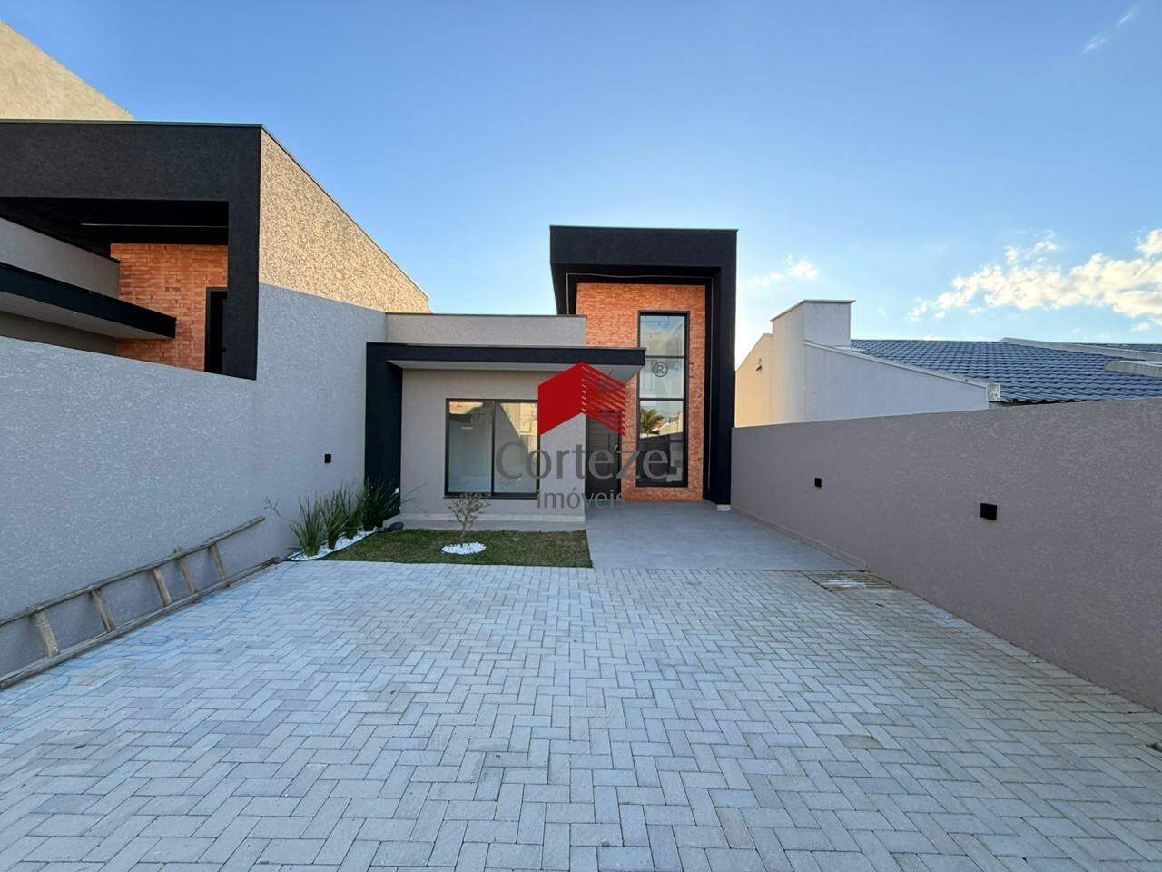 Casa para à venda no Estados em Fazenda Rio Grande - 21705: 