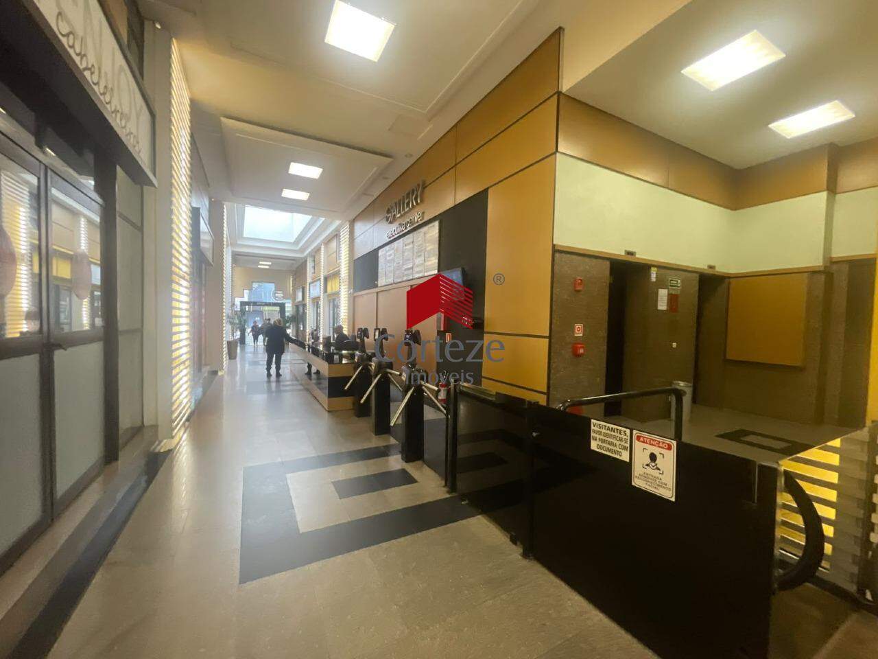 Sala / Conjunto para à venda no Centro em Curitiba - 21726: 