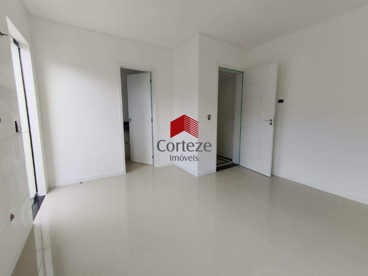Quitinete para à venda no Cajuru em Curitiba - 21737: 