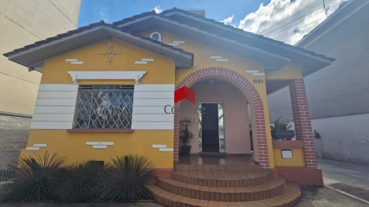 Casa para à venda no Centro em São José dos Pinhais - 21740: 