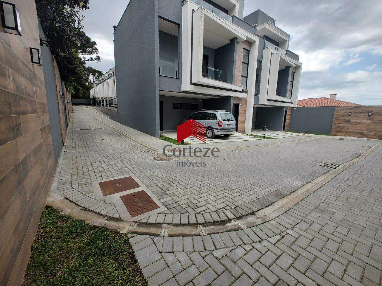 Sobrado em condomínio para à venda no Xaxim em Curitiba - 21746: 