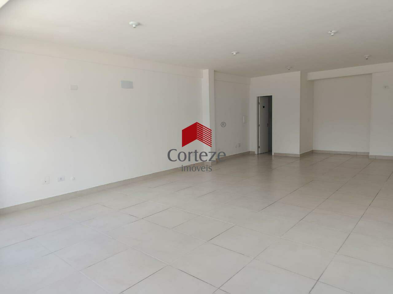 Sala / Conjunto para para aluguel no Centro em São José dos Pinhais - 5069: 