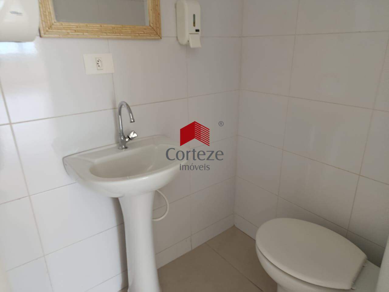 Sala / Conjunto para para aluguel no Centro em São José dos Pinhais - 5069: 