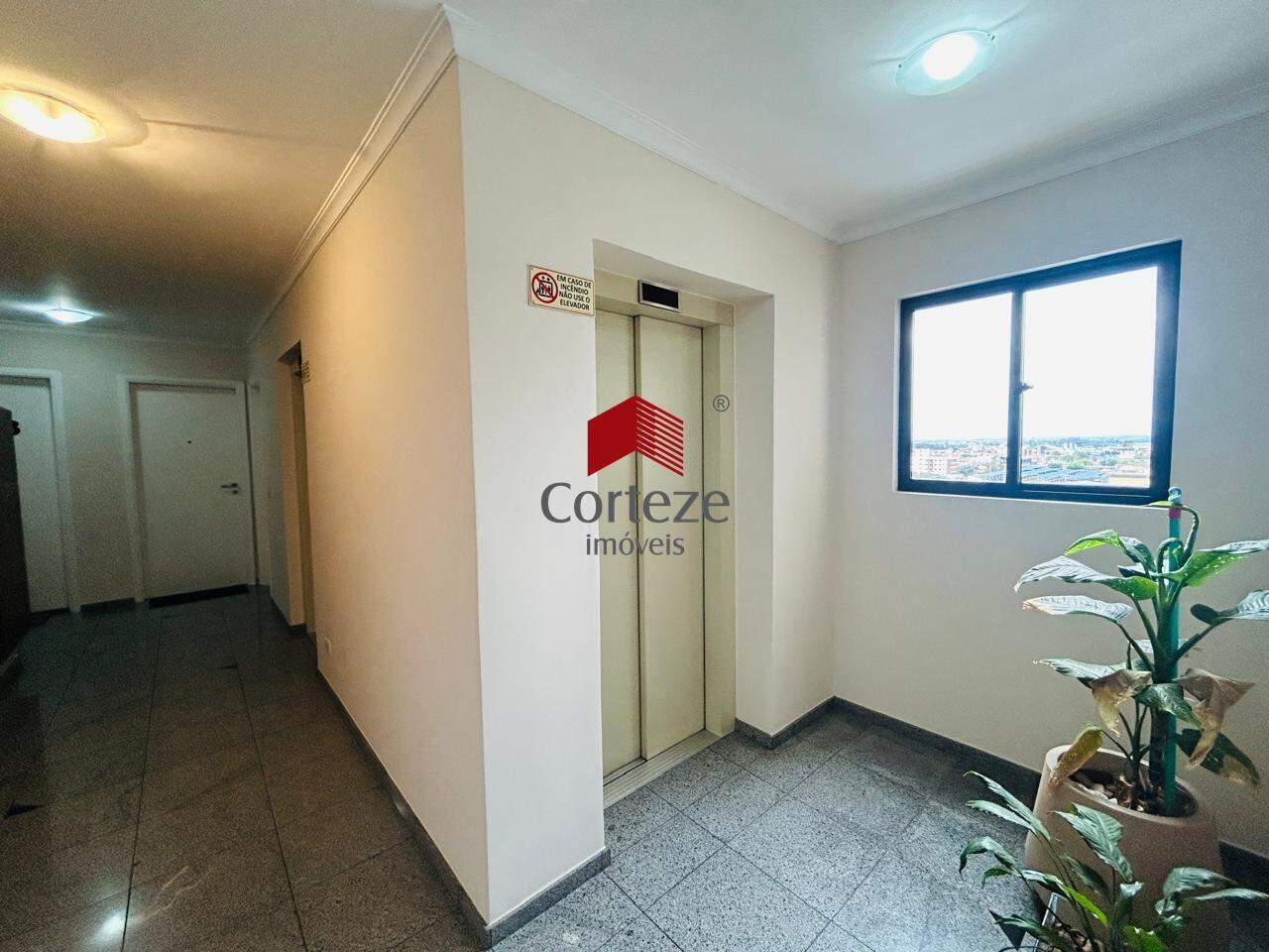 Apartamento para para aluguel no Centro em São José dos Pinhais - 5443: 