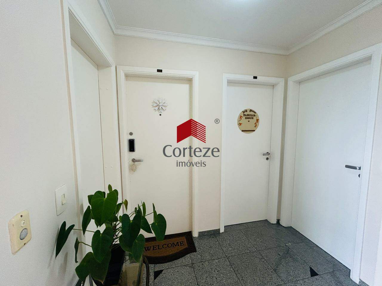 Apartamento para para aluguel no Centro em São José dos Pinhais - 5443: 