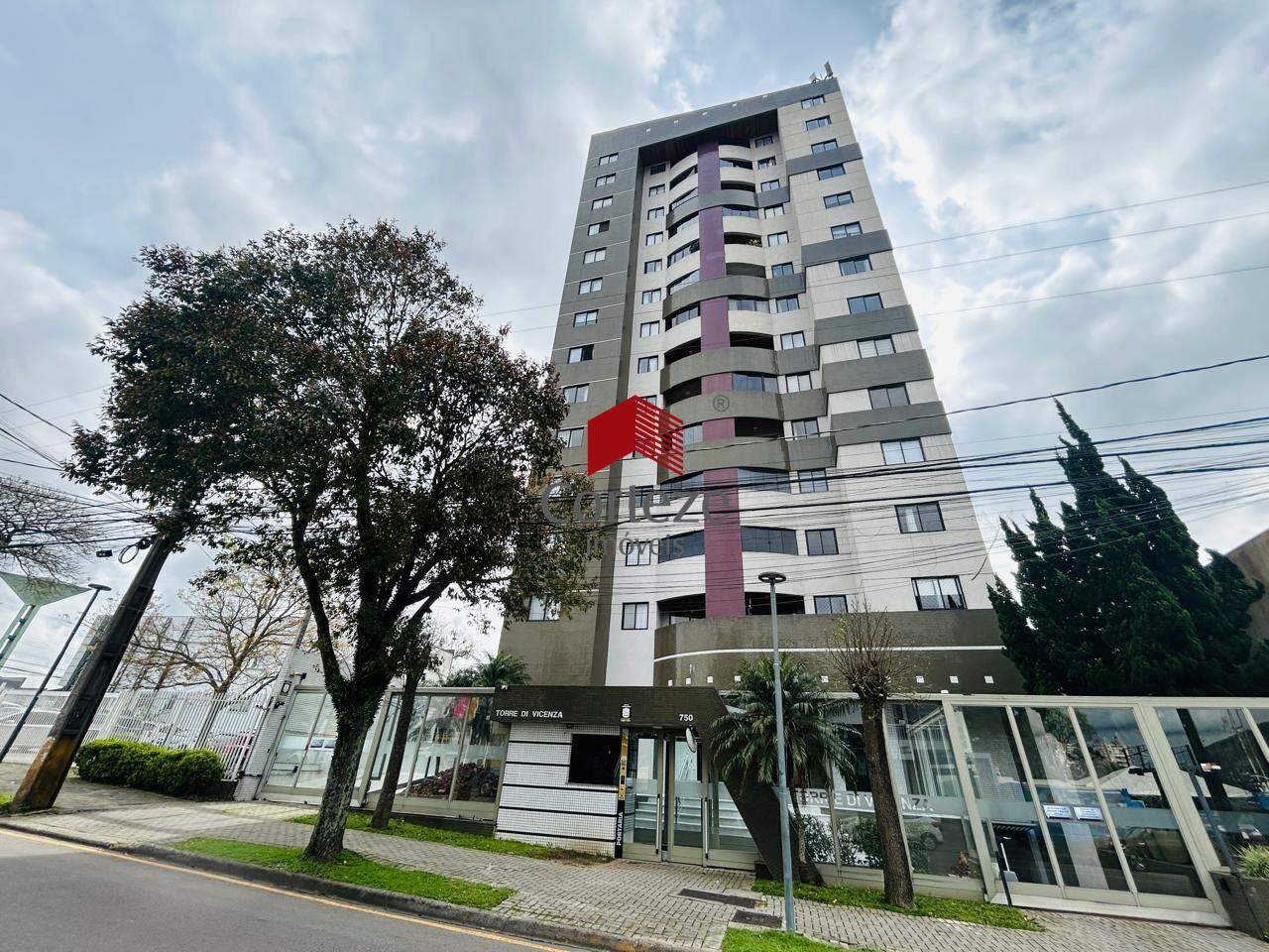 Apartamento para para aluguel no Centro em São José dos Pinhais - 5443: 