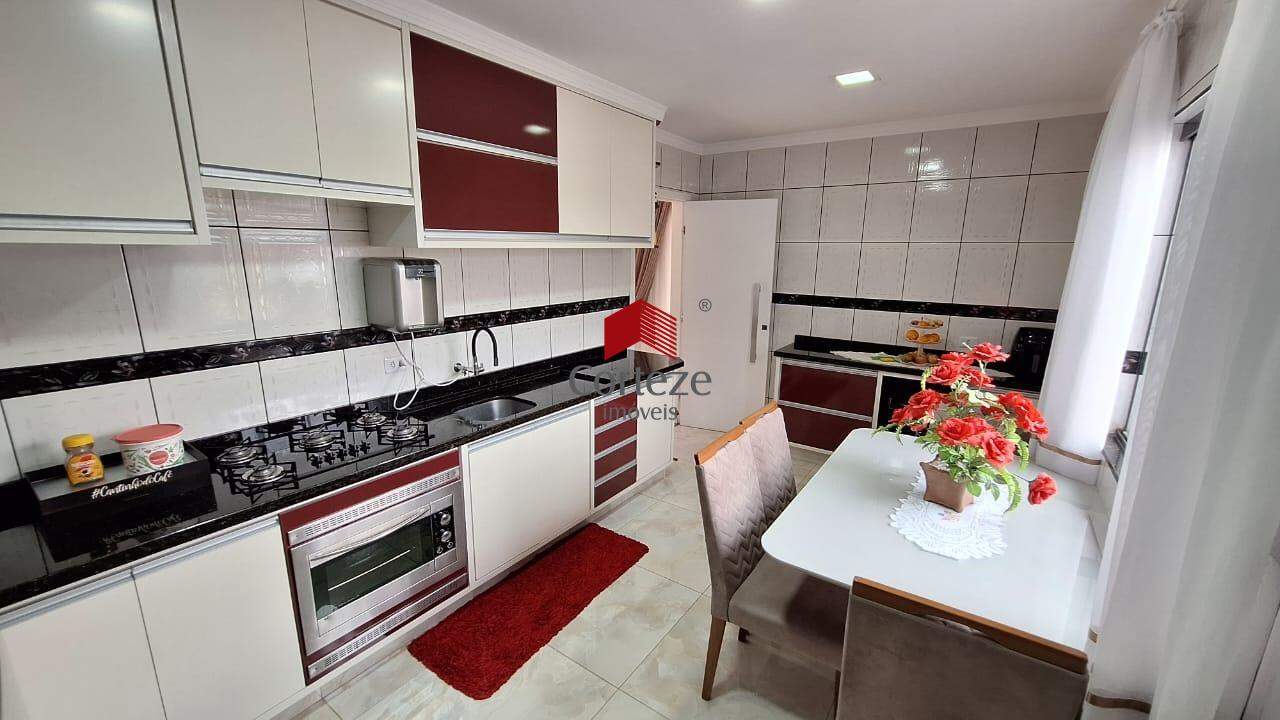 Sobrado para à venda no Jardim Cruzeiro em São José dos Pinhais - 7996: 