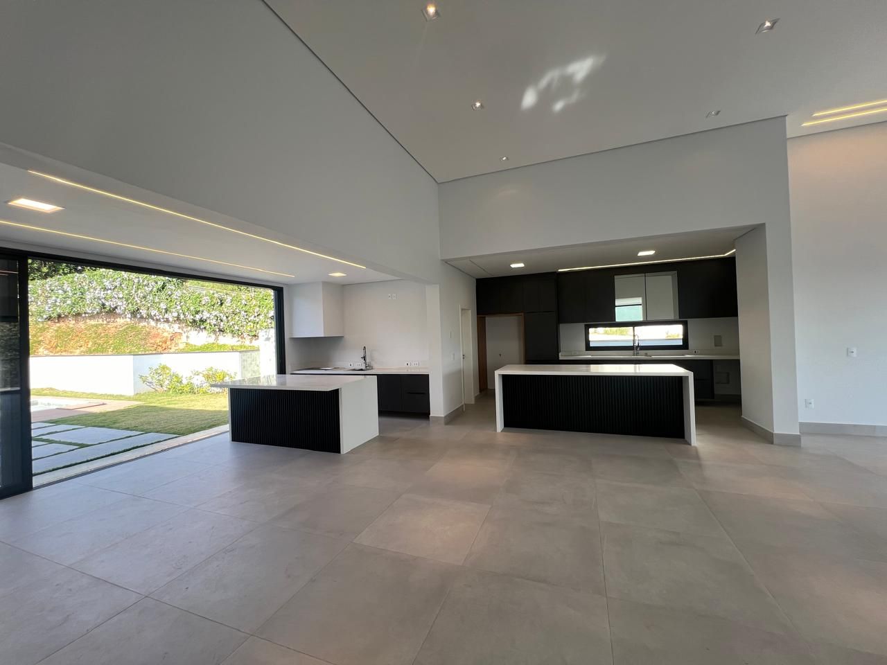 Casa de condomínio à venda no Condomínio Campos de Santo Antônio: