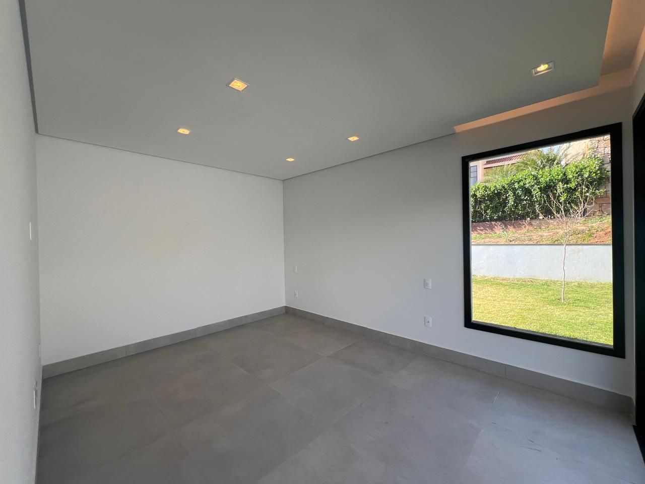 Casa de condomínio à venda no Condomínio Campos de Santo Antônio: