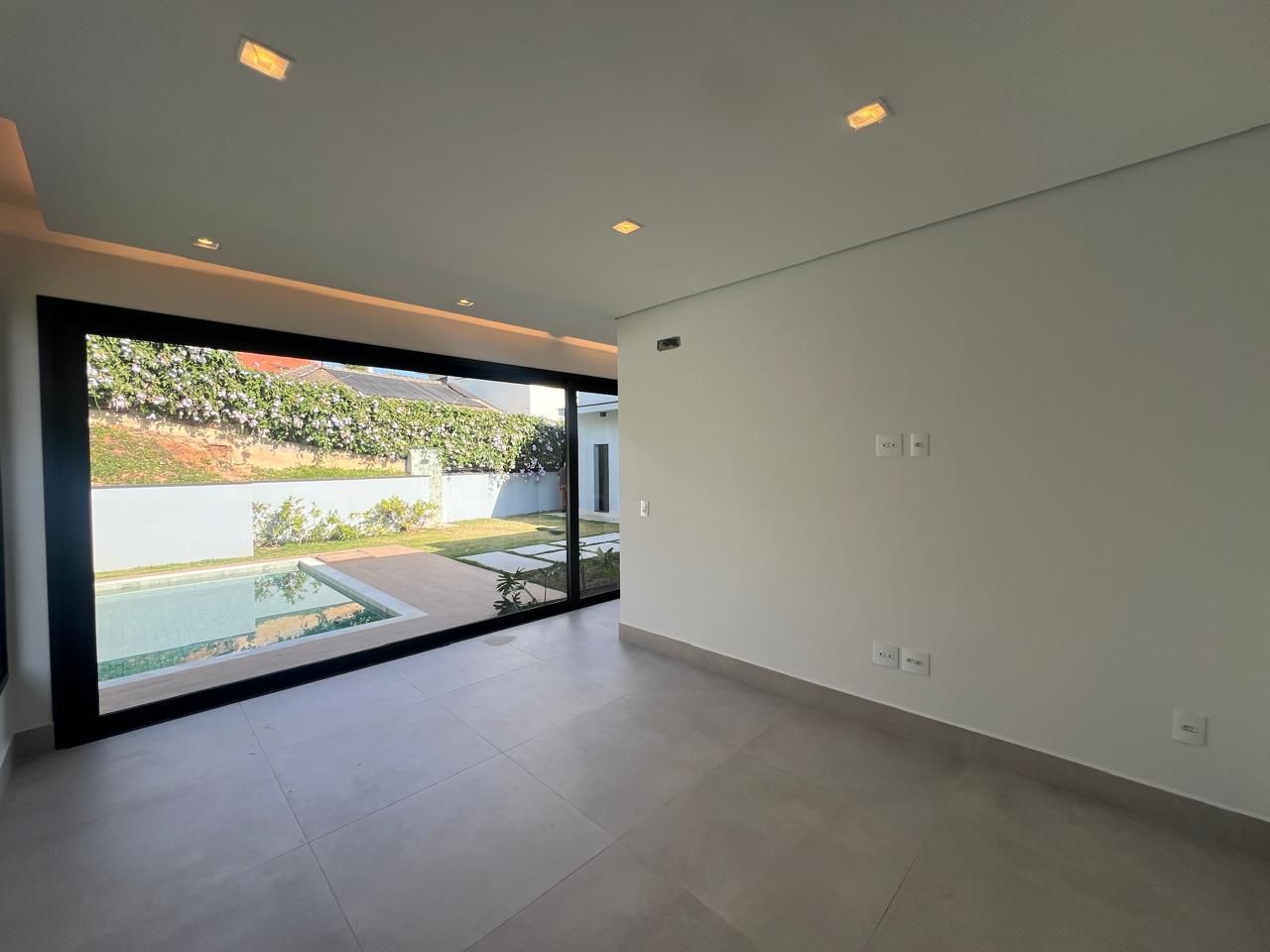 Casa de condomínio à venda no Condomínio Campos de Santo Antônio: