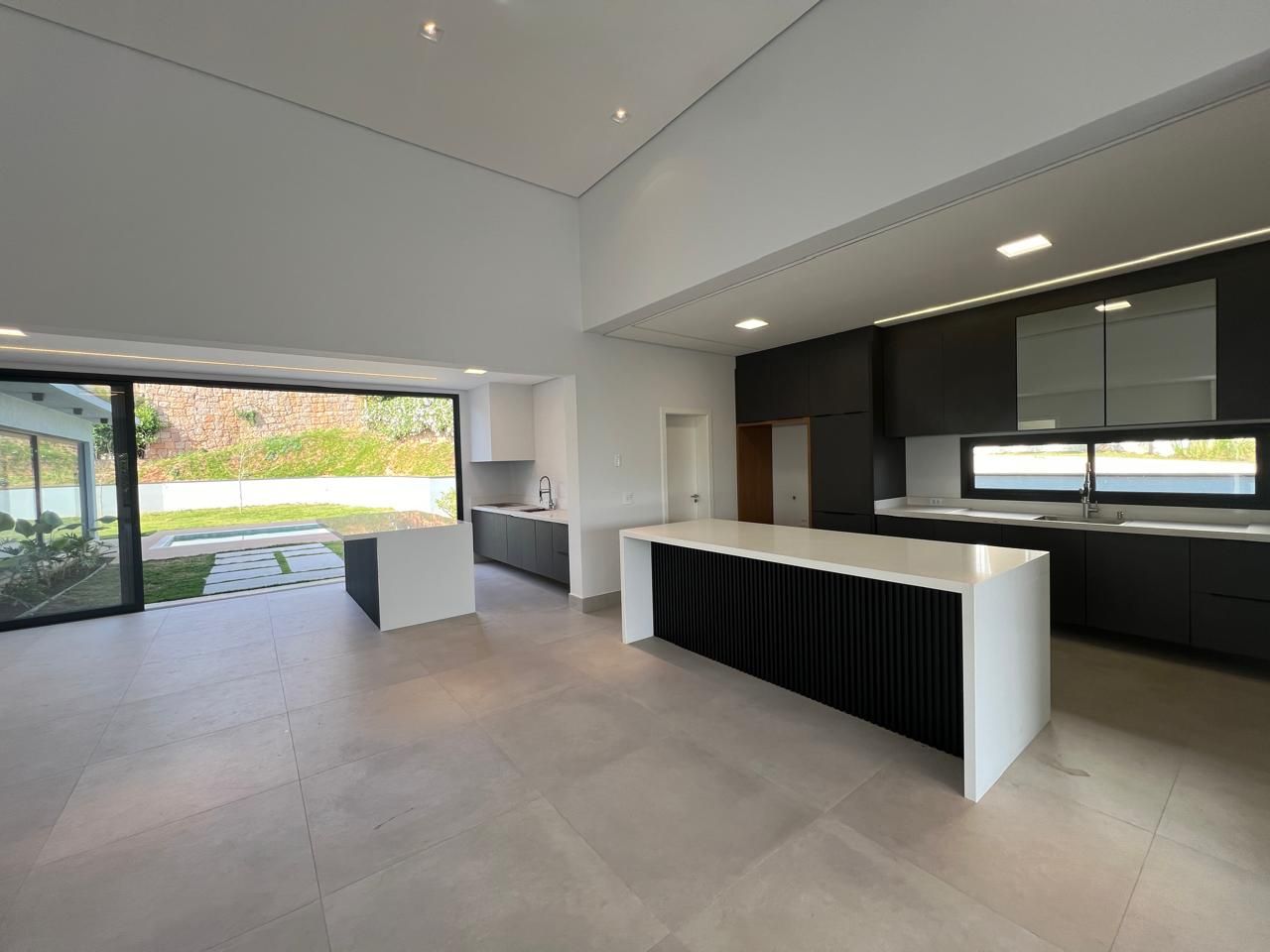 Casa de condomínio à venda no Condomínio Campos de Santo Antônio: