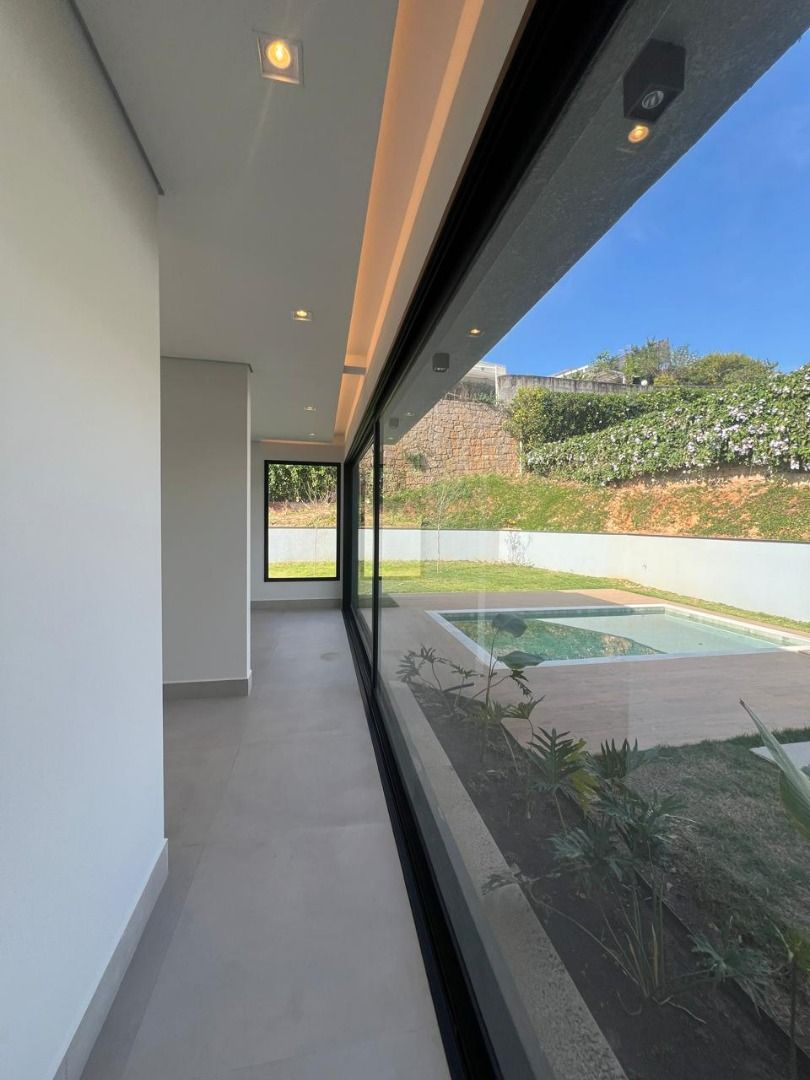 Casa de condomínio à venda no Condomínio Campos de Santo Antônio: