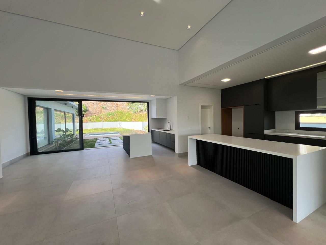 Casa de condomínio à venda no Condomínio Campos de Santo Antônio: