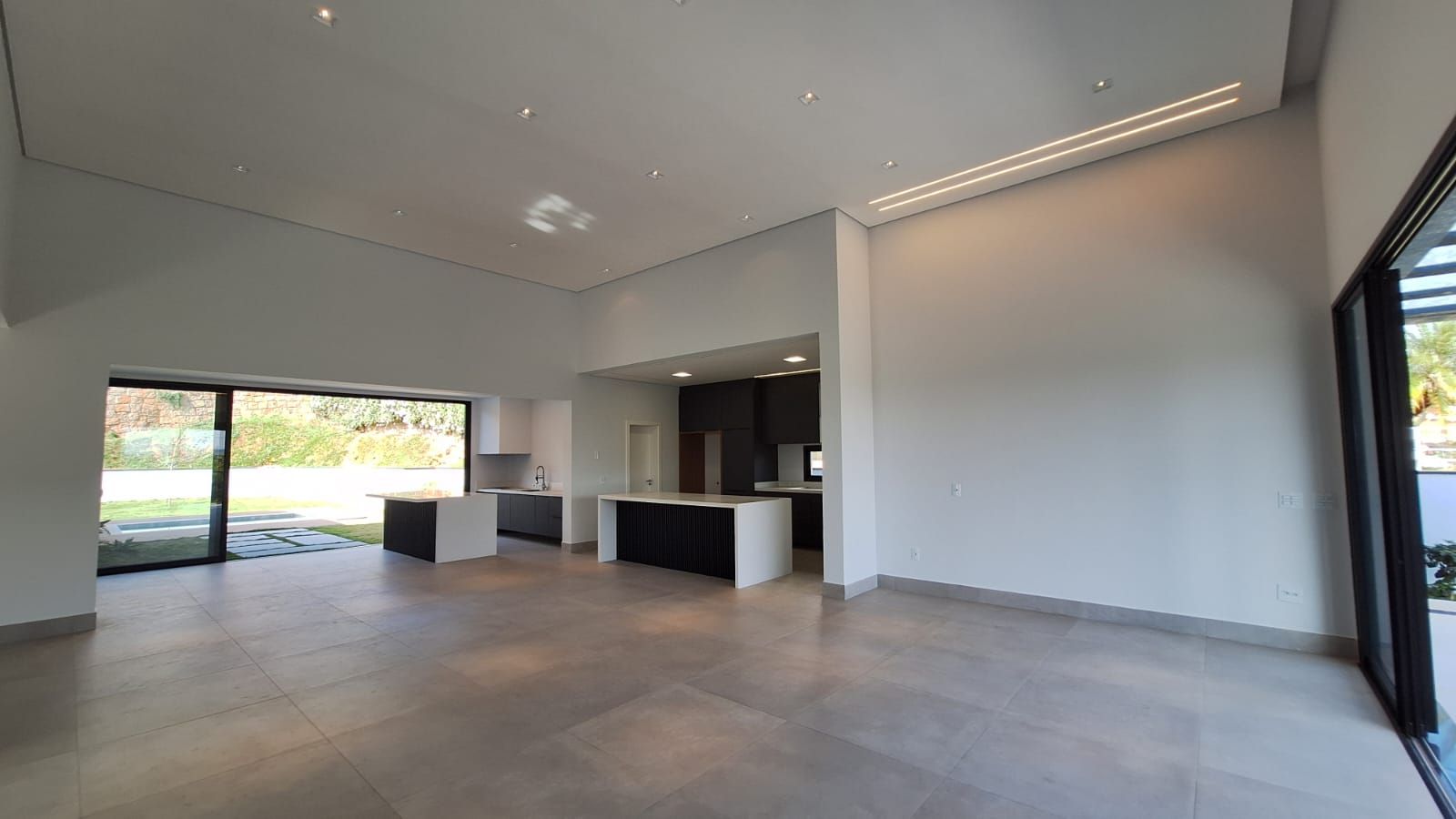 Casa de condomínio à venda no Condomínio Campos de Santo Antônio: