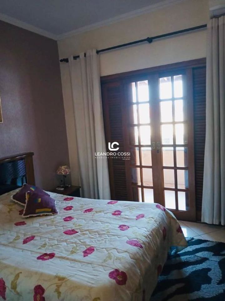 Casa de condomínio à venda no Condomínio Monte Belo: