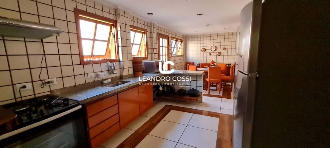 Casa de condomínio à venda no Condomínio Campos de Santo Antônio: