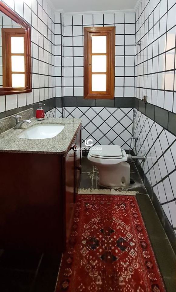 Casa de condomínio à venda no Condomínio Campos de Santo Antônio: