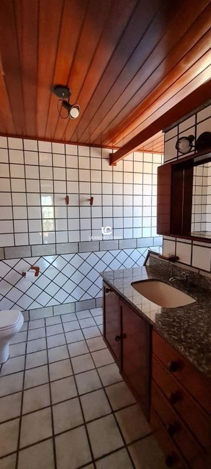 Casa de condomínio à venda no Condomínio Campos de Santo Antônio: