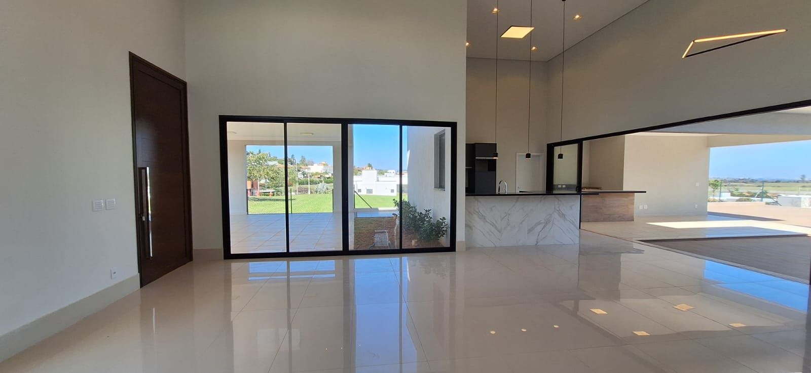 Casa de condomínio à venda no Condomínio Fazenda Kurumin: