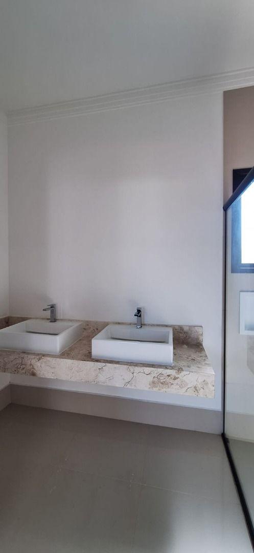 Casa de condomínio à venda no Condomínio Fazenda Kurumin: