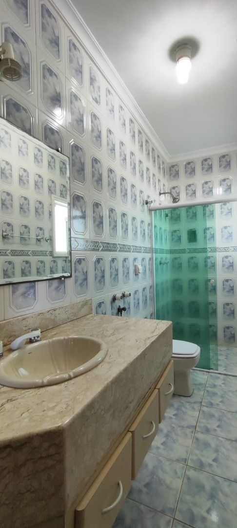 Casa de condomínio à venda no Condomínio Campos de Santo Antônio: