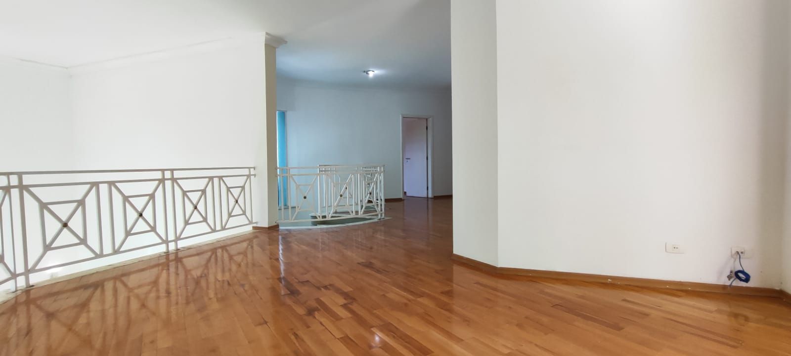 Casa de condomínio à venda no Condomínio Campos de Santo Antônio: