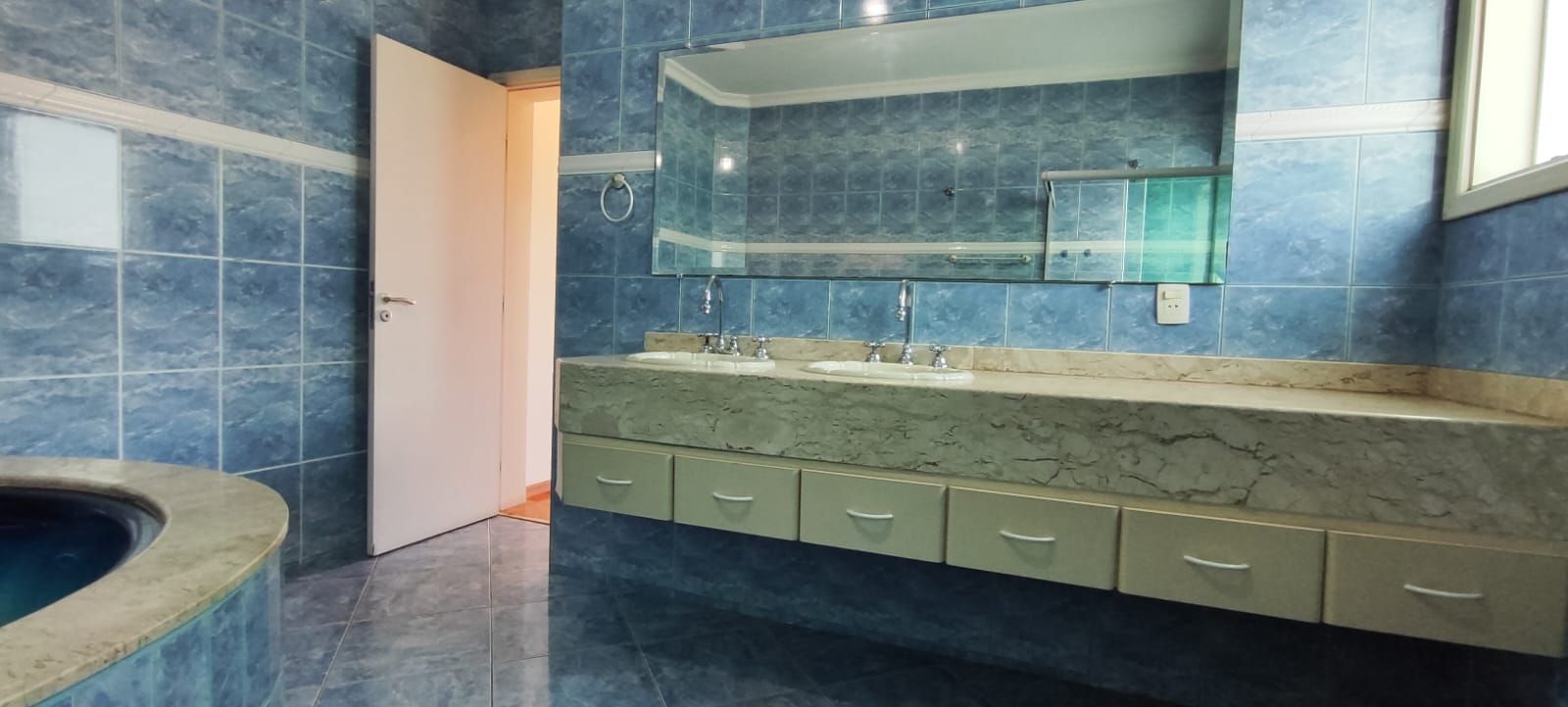 Casa de condomínio à venda no Condomínio Campos de Santo Antônio: