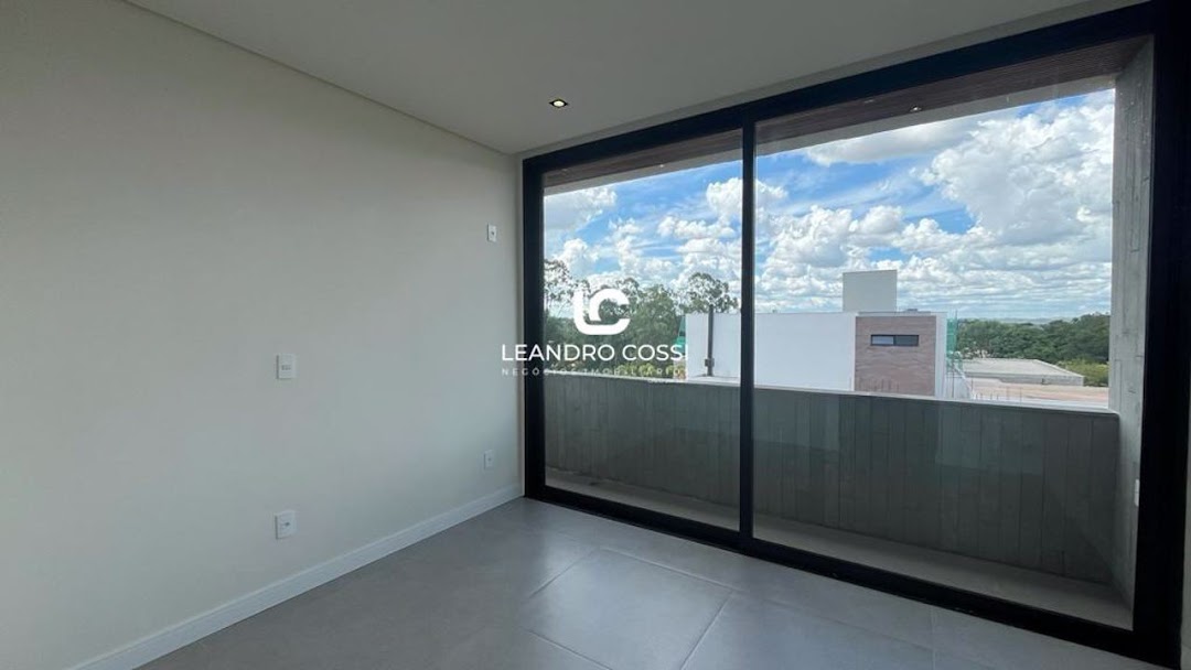 Casa de condomínio à venda no Condomínio Villas do Golfe: