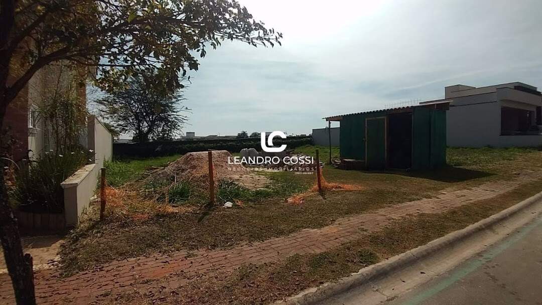 Terreno à Venda no Condomínio Lagos D'icaraí, Salto/Sp
