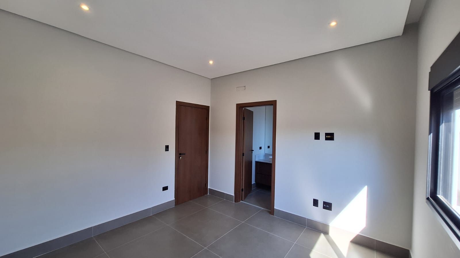 Casa de condomínio à venda no Portal dos Bandeirantes Salto: