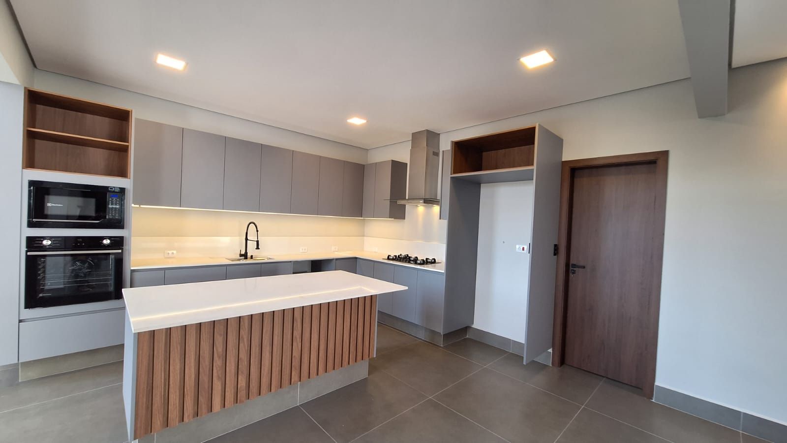 Casa de condomínio à venda no Portal dos Bandeirantes Salto: