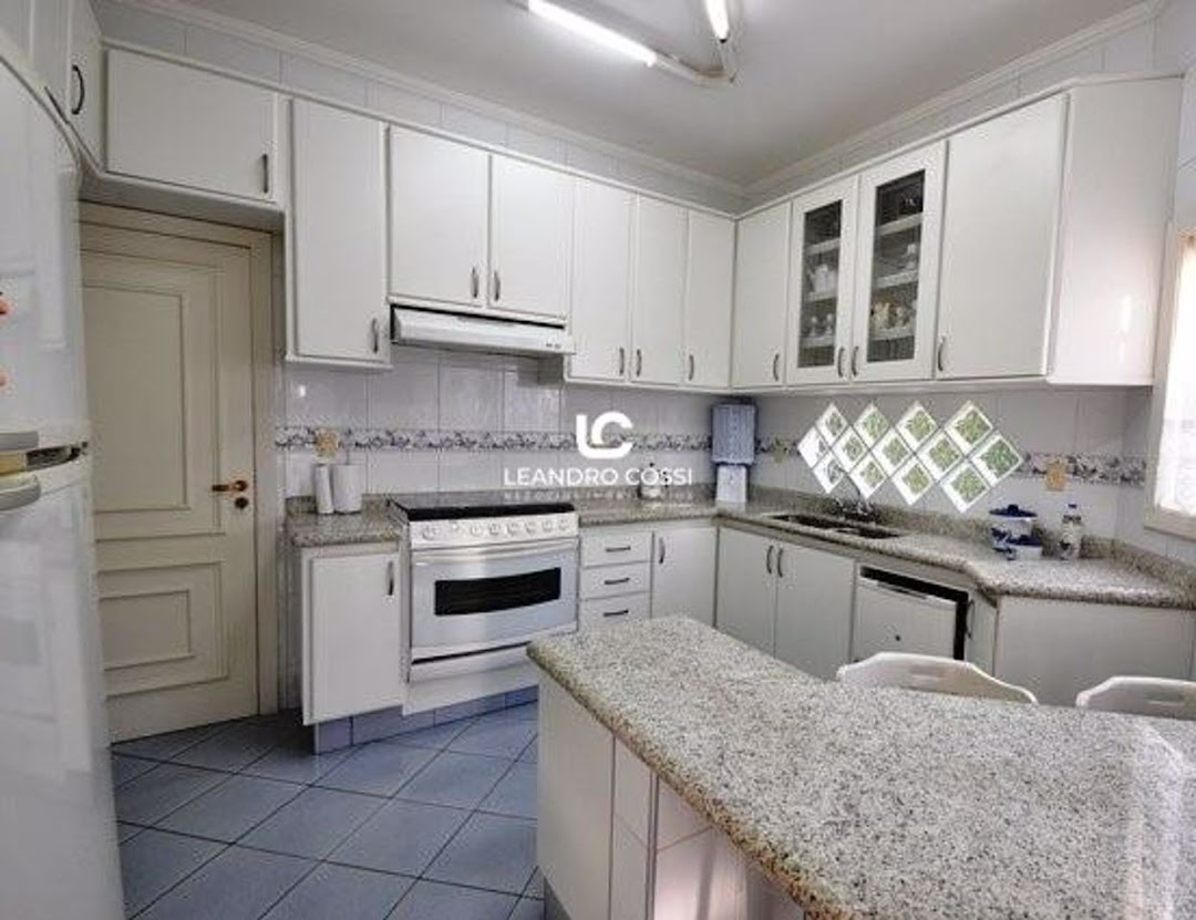 Casa de condomínio à venda no Condomínio Campos de Santo Antônio: