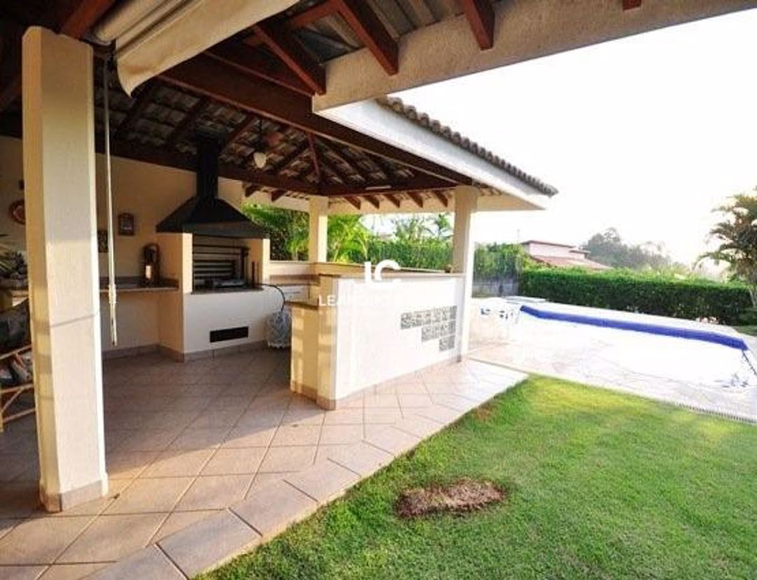 Casa de condomínio à venda no Condomínio Campos de Santo Antônio: