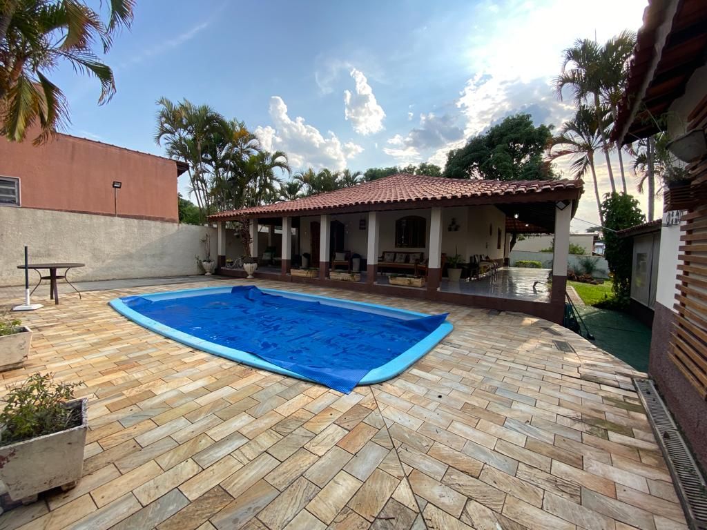 Casa de Condomínio Condomínio Zuleika Jabour Salto 