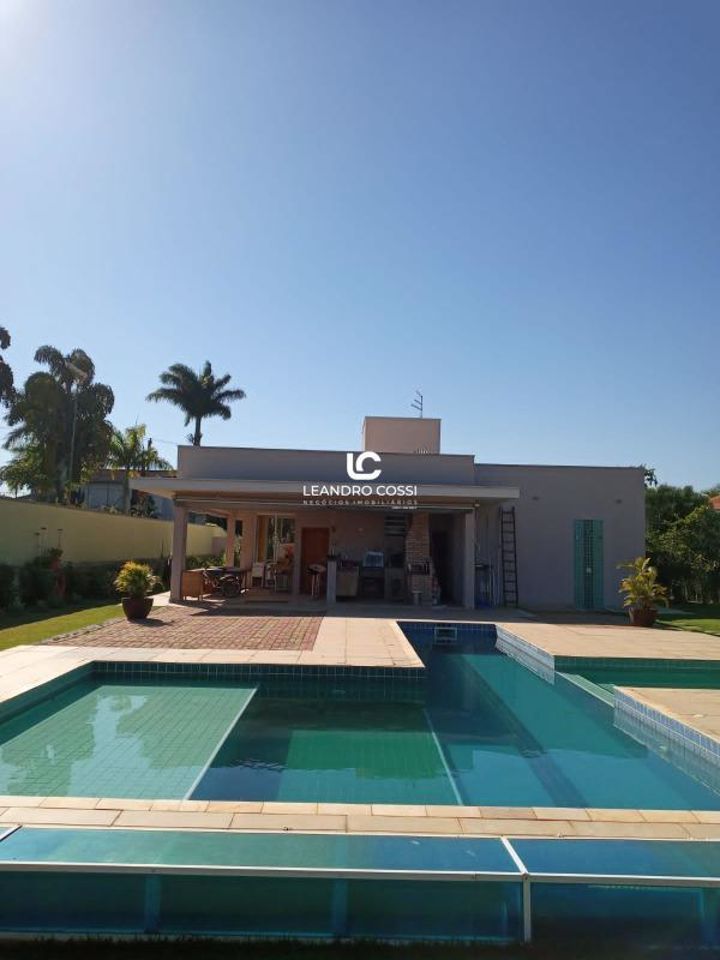 Casa de condomínio à venda no Condomínio Parque Village Castelo: