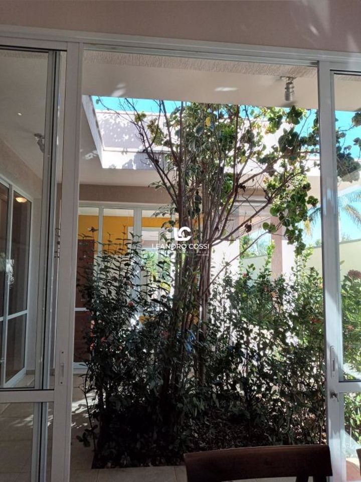 Casa de condomínio à venda no Condomínio Parque Village Castelo: