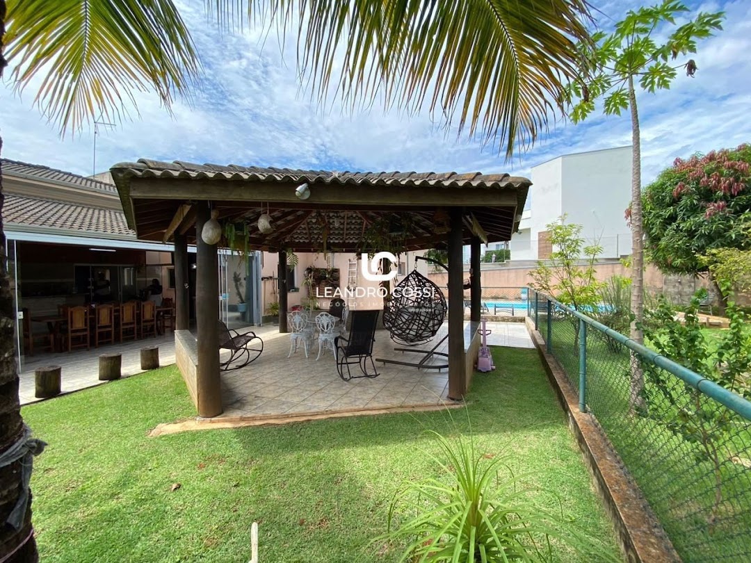 Casa de condomínio à venda no Condomínio Terras de Mont Serrat: