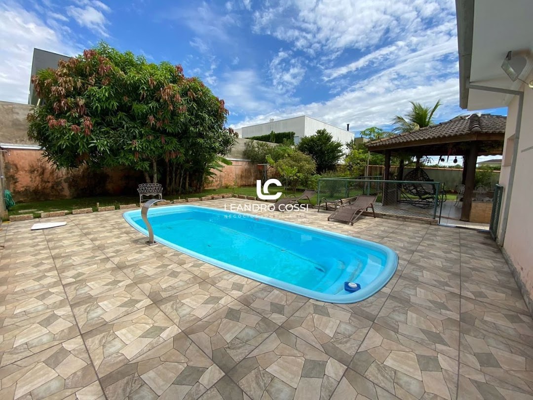 Casa de condomínio à venda no Condomínio Terras de Mont Serrat: