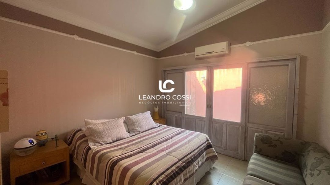 Casa de condomínio à venda no Condomínio Campos de Santo Antônio: