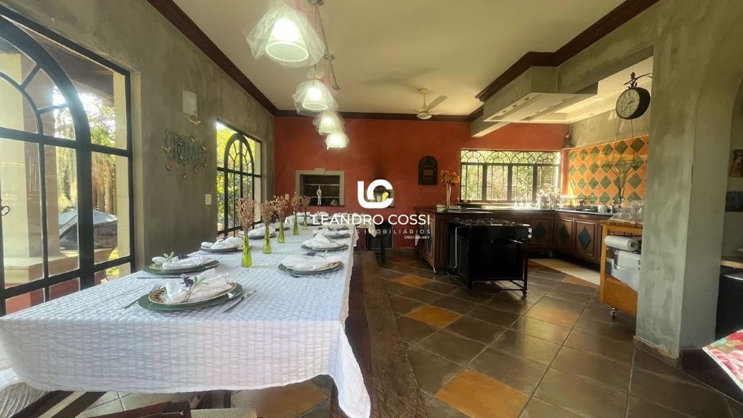 Casa de condomínio à venda no Condomínio Campos de Santo Antônio: