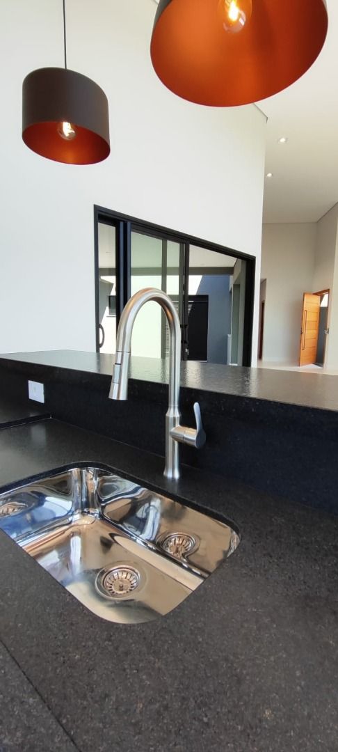 Casa de condomínio à venda no Residencial Parque Campos de Santo Antônio II: