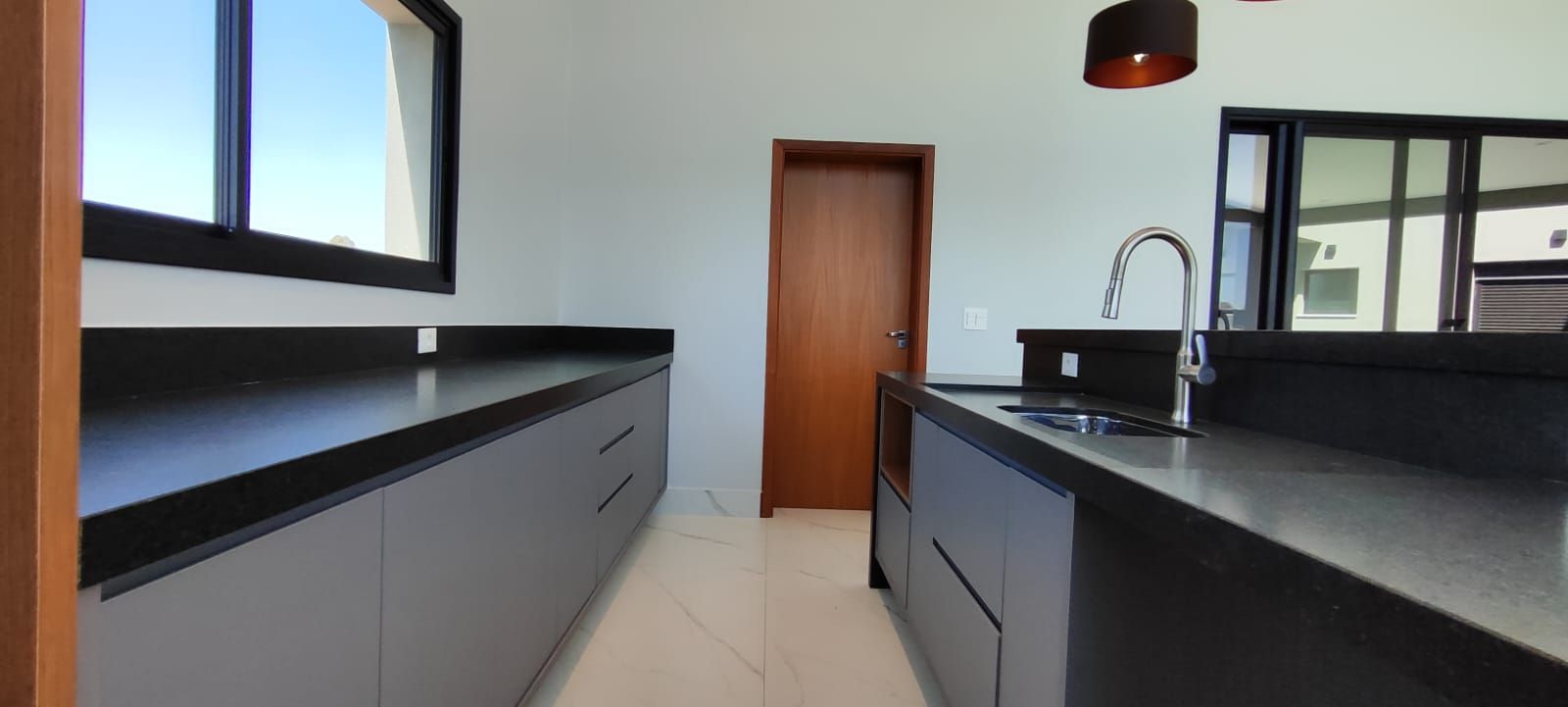 Casa de condomínio à venda no Residencial Parque Campos de Santo Antônio II: