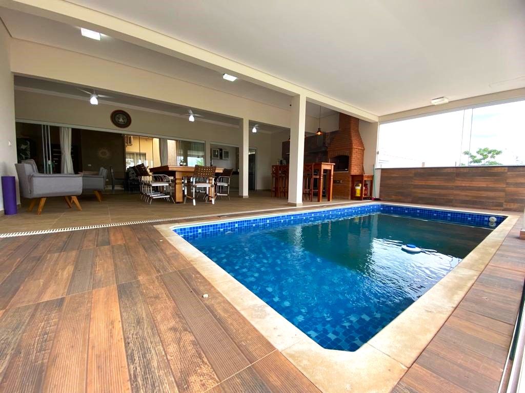 Casa de condomínio à venda no Condomínio Terras de Mont Serrat: