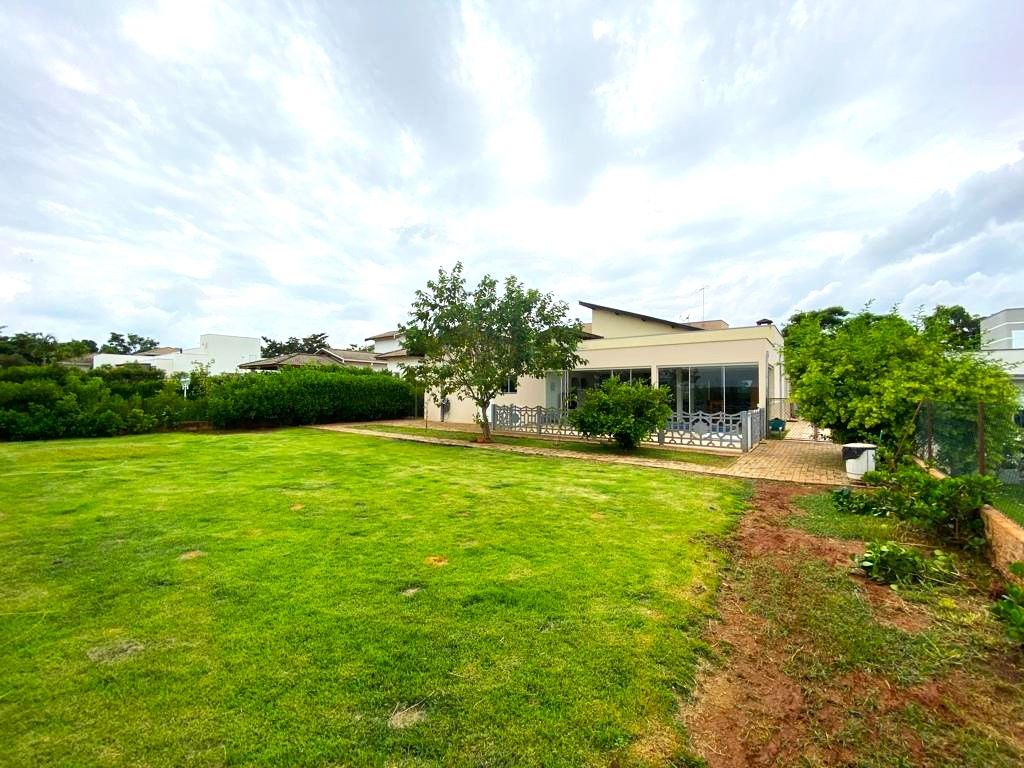 Casa de condomínio à venda no Condomínio Terras de Mont Serrat: