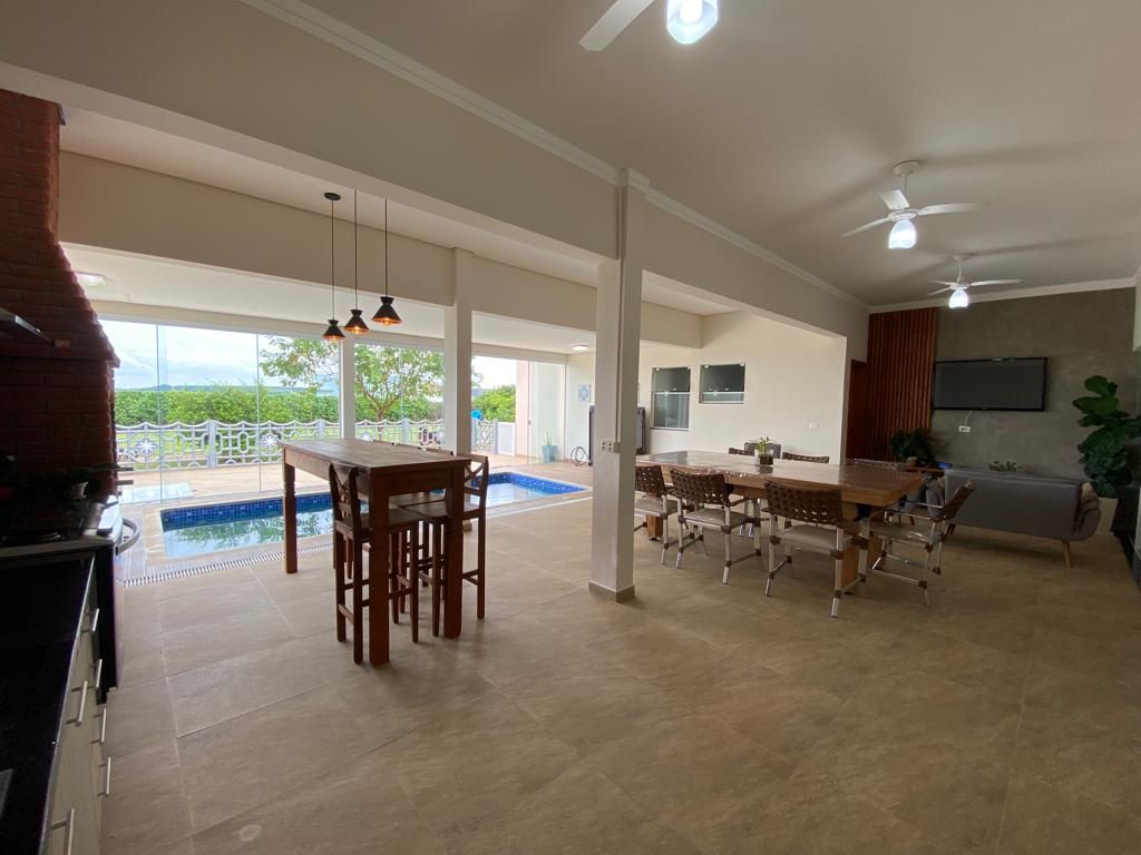 Casa de condomínio à venda no Condomínio Terras de Mont Serrat: