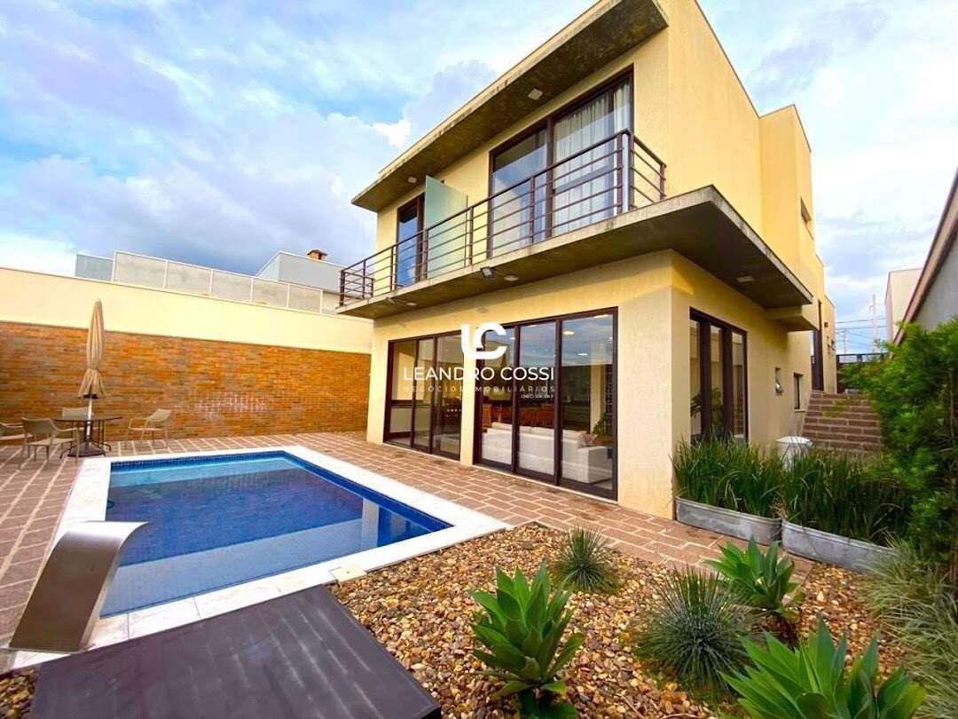 Casa à Venda no Condomínio Lagos D'icaraí, Salto/Sp